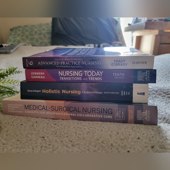 Nursing/Medical Study Book Bundle | GUC! - Picture 1 of 9